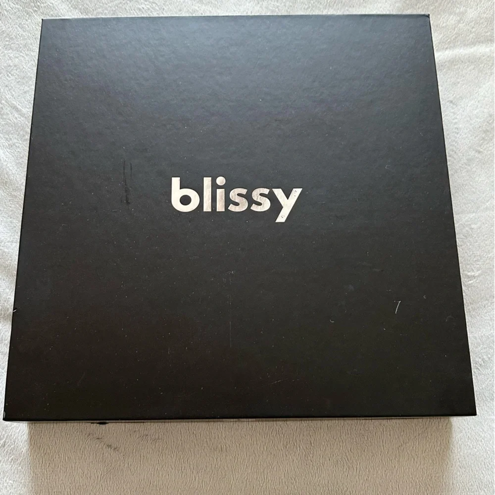 Blissy Dream Set 22 Momme in Black - Picture 2 of 4